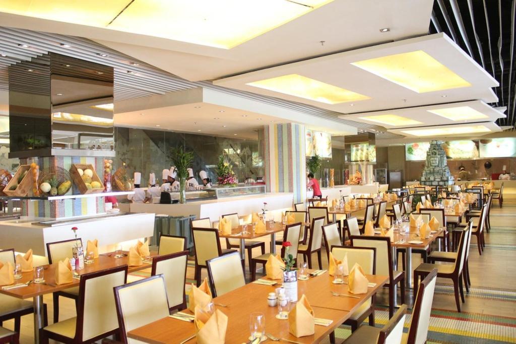 Nagaworld Hotel & Entertainment Complex Phnom Penh Restaurant photo
